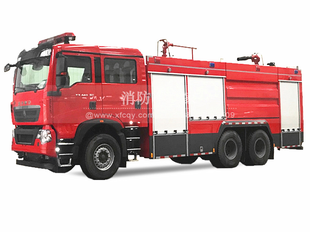 重汽10噸重型消防車